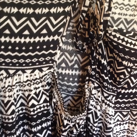 Forever 21 dress - Picture 4 of 6